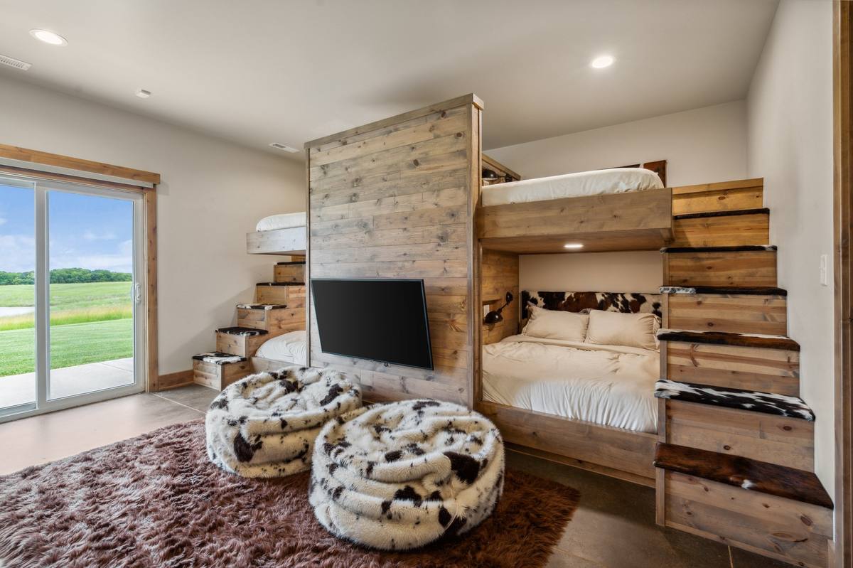 Custom bunk suite